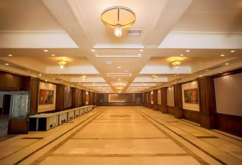 Hotel Amargarh Resort