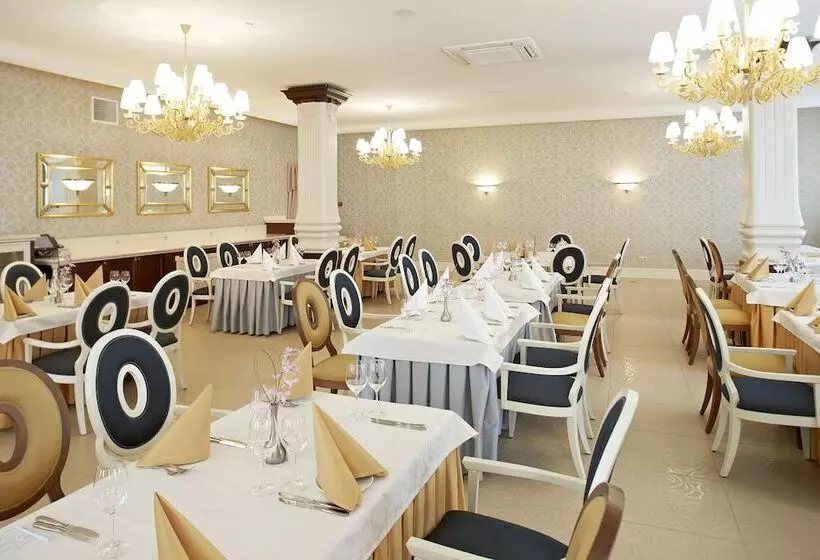 Отель Dvor Podznoeva