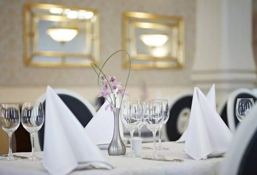 Отель Dvor Podznoeva