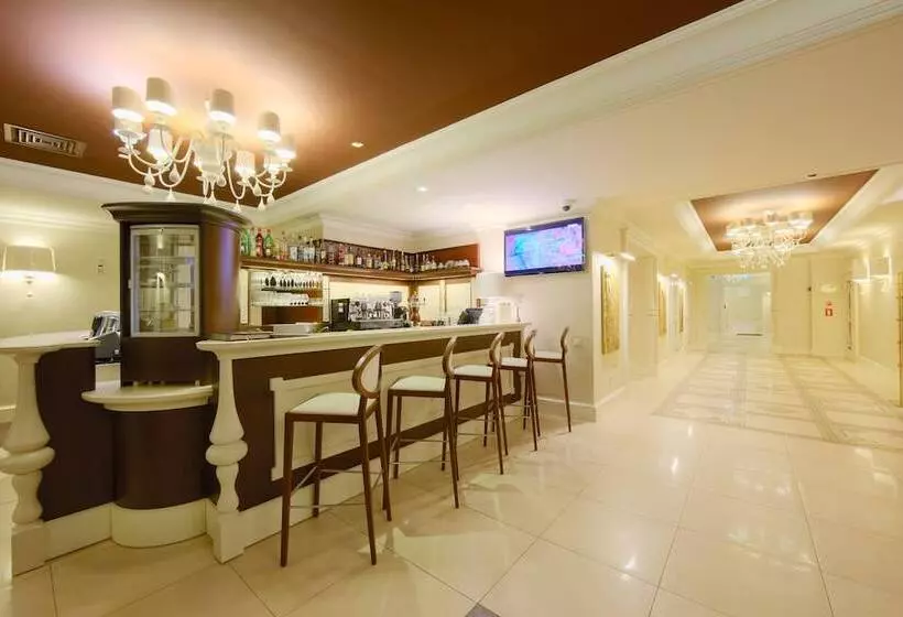 Отель Dvor Podznoeva