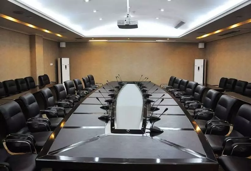 هتل Luoyang Yijun