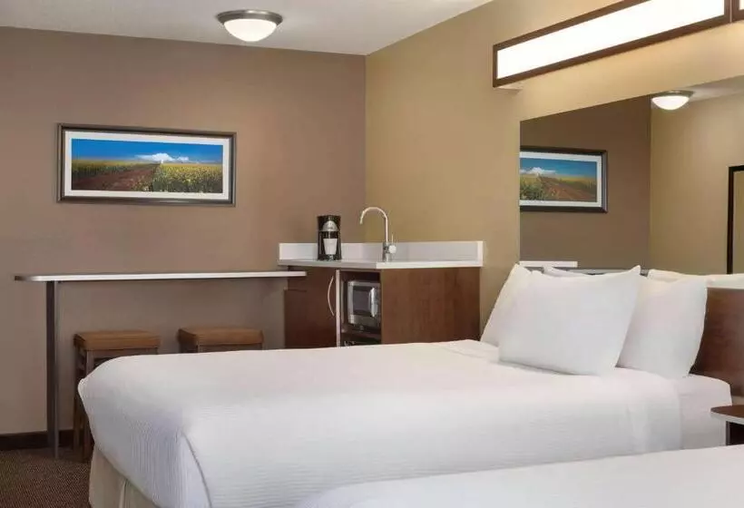 Microtel Inn & Suites By Wyndham Estevan