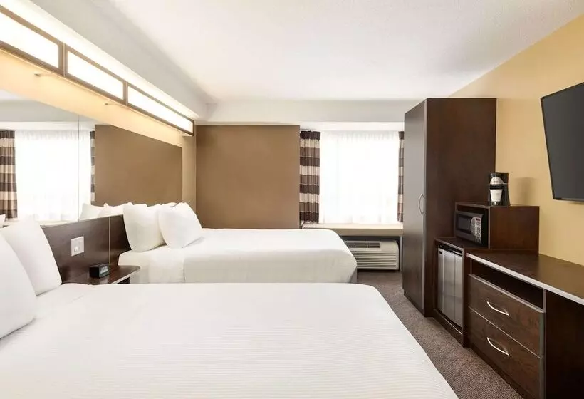 Microtel Inn & Suites By Wyndham Estevan