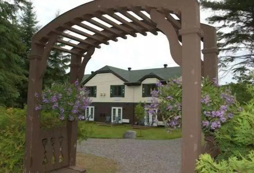 渡假胜地  Auberge Du Vieux Foyer