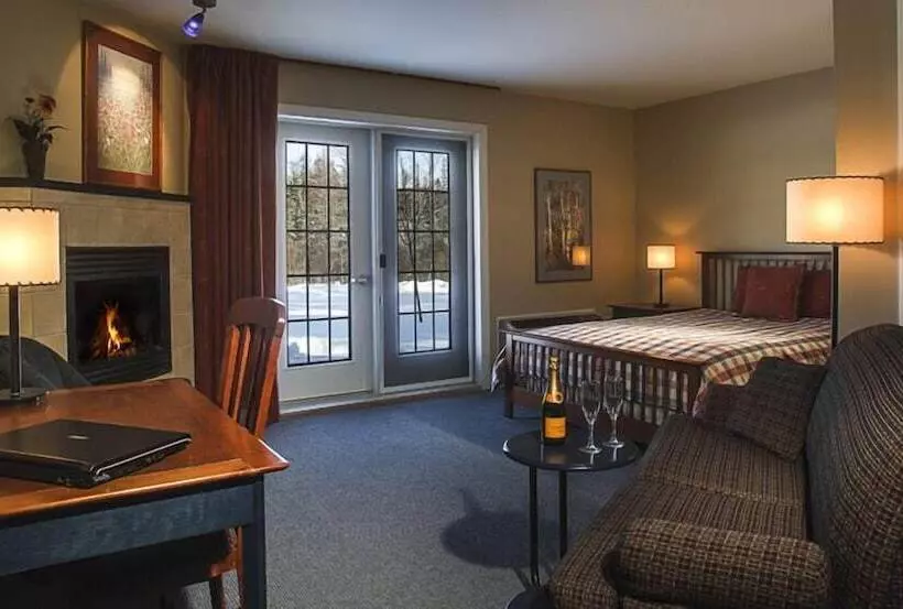 渡假胜地  Auberge Du Vieux Foyer