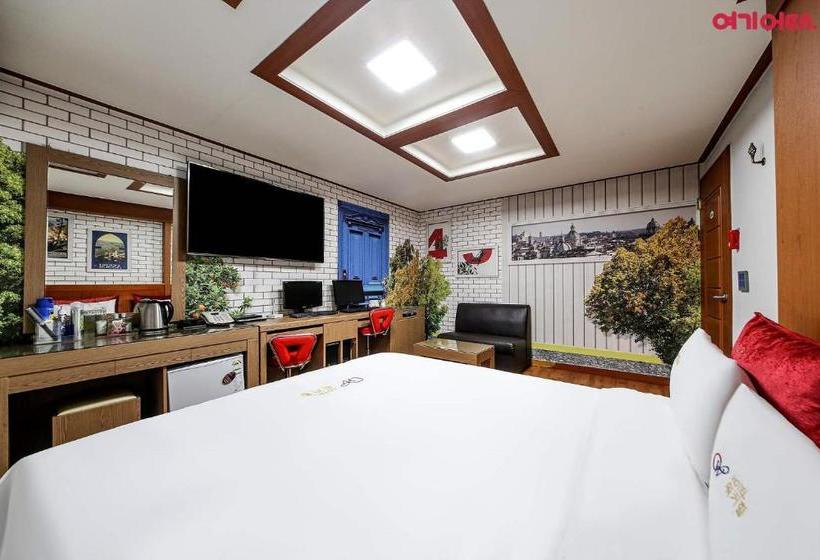 בית מלון כפרי Goodstay World