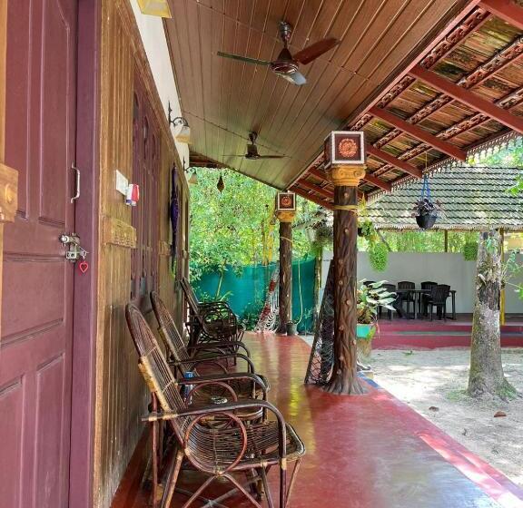צימר Kerala Cottage Marari Beach House