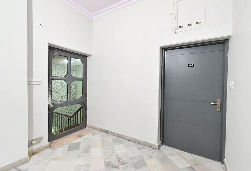 Fabhotel Classic Holiday