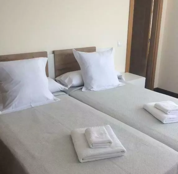 هتل Posada H.el Alba