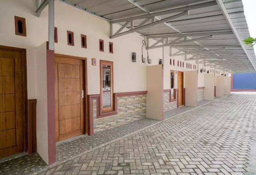 Hotelli Reddoorz @ Seputih Jaya Lampung