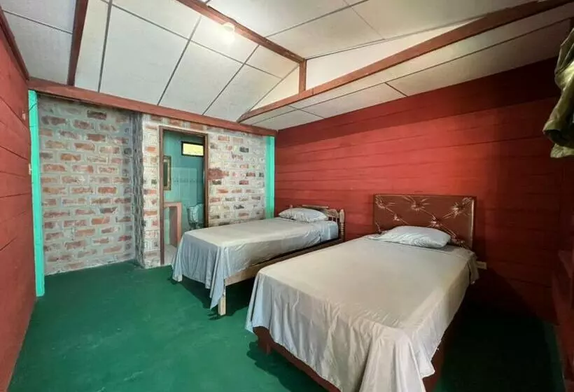 پانسیون Hostal Eco Aventura