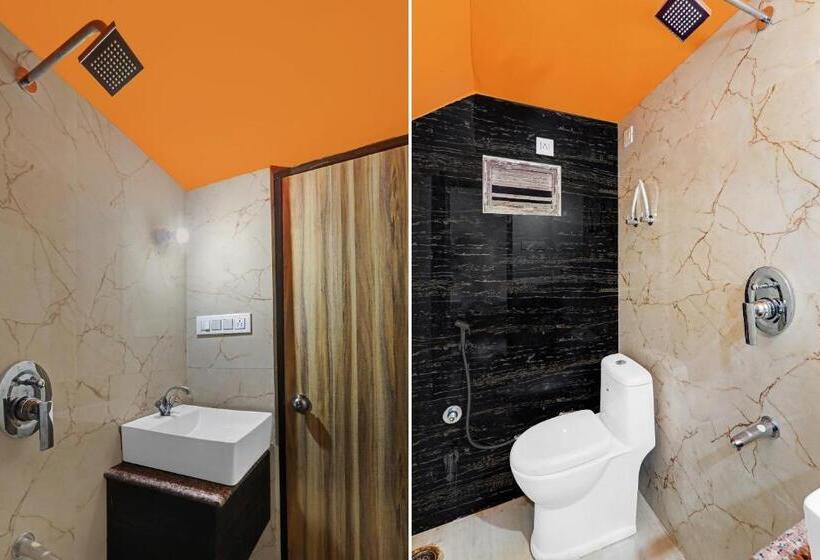 Capital O Hotel Shree