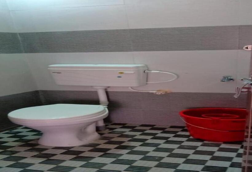 فندق Oyo 85792 Lions Residency