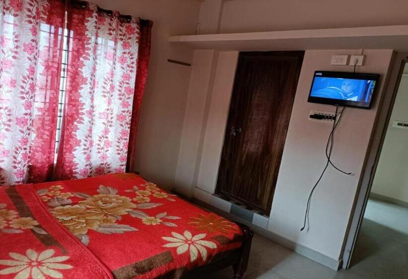 فندق Oyo 85792 Lions Residency