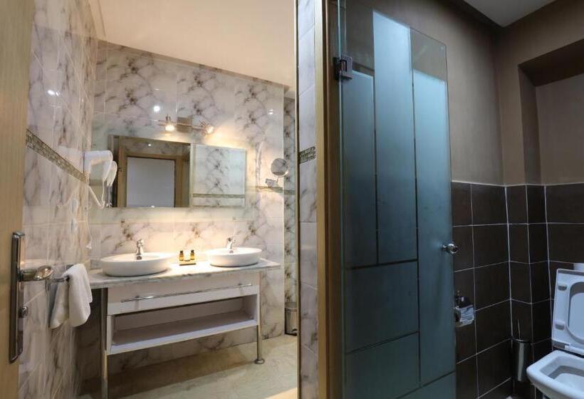 Silver Suites Hotel & Spa