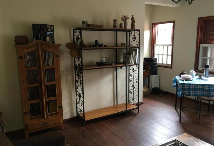 تختخواب و صبحانه Casa Raiz Cama, Café E Prosa