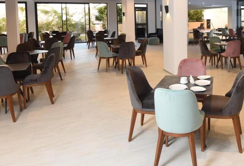 هتل Lescure Business Hôtel And Spa