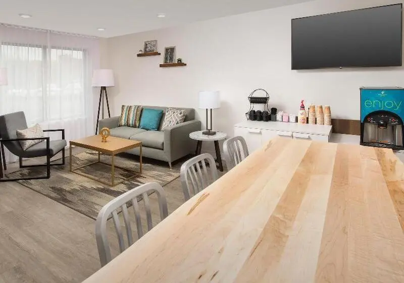 Hotelli Woodspring Suites Meridian