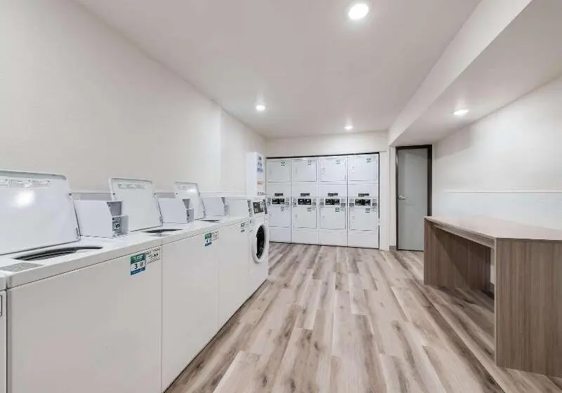 Hotelli Woodspring Suites Meridian
