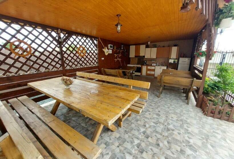 پانسیون Casa Olimpia 2 Mai