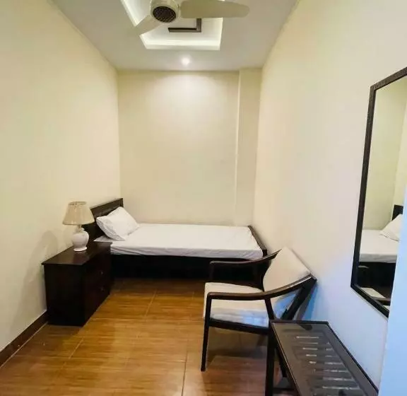 هاستل Noor Lodge