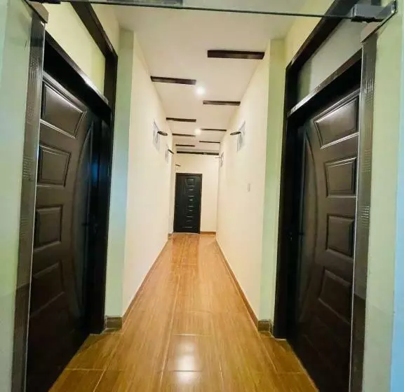 هاستل Noor Lodge