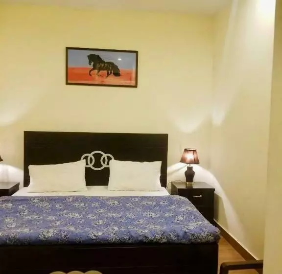 هاستل Noor Lodge