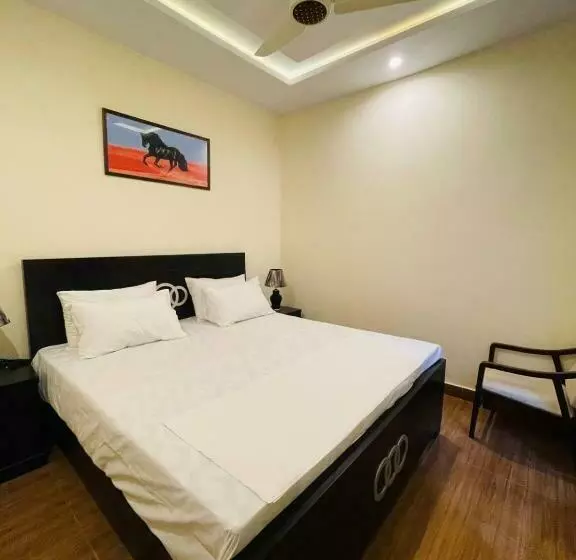 هاستل Noor Lodge