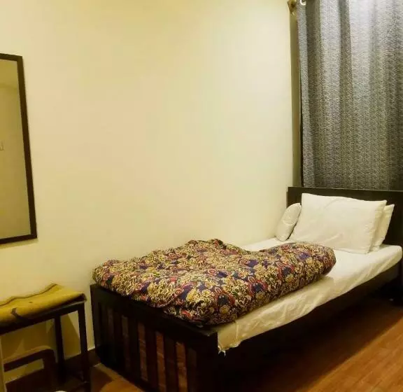 هاستل Noor Lodge