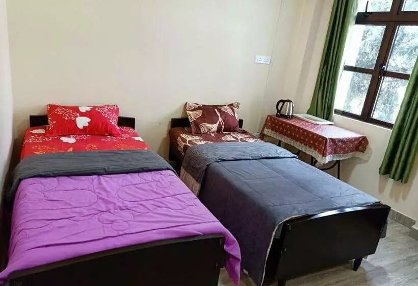 تختخواب و صبحانه Khriang Khongwir Homestay