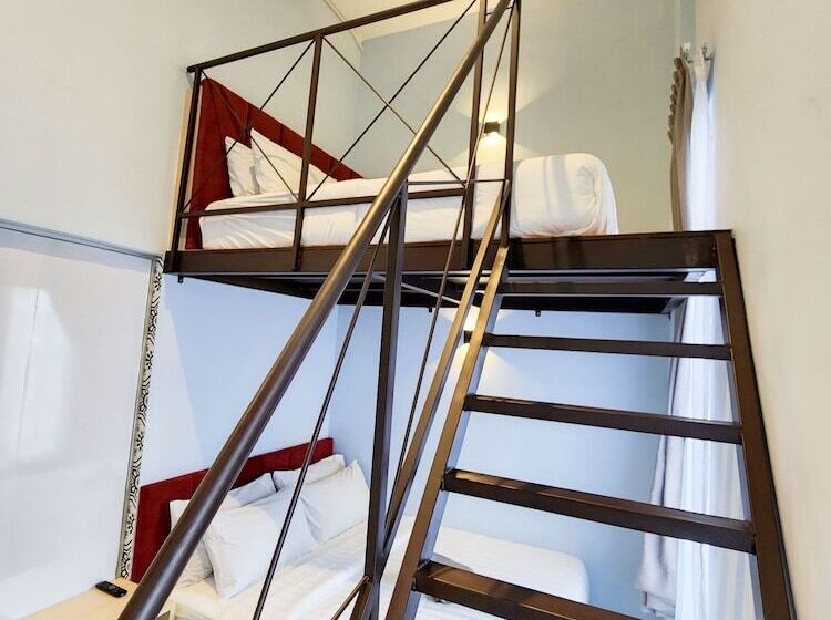 Mac Hotel By Sky Hive