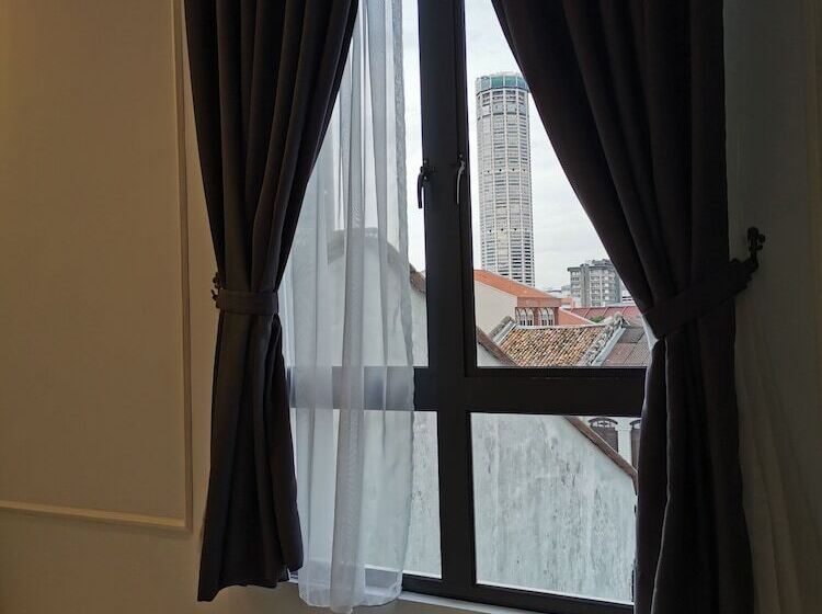 Mac Hotel By Sky Hive