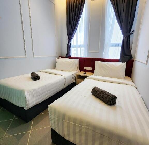 Mac Hotel By Sky Hive