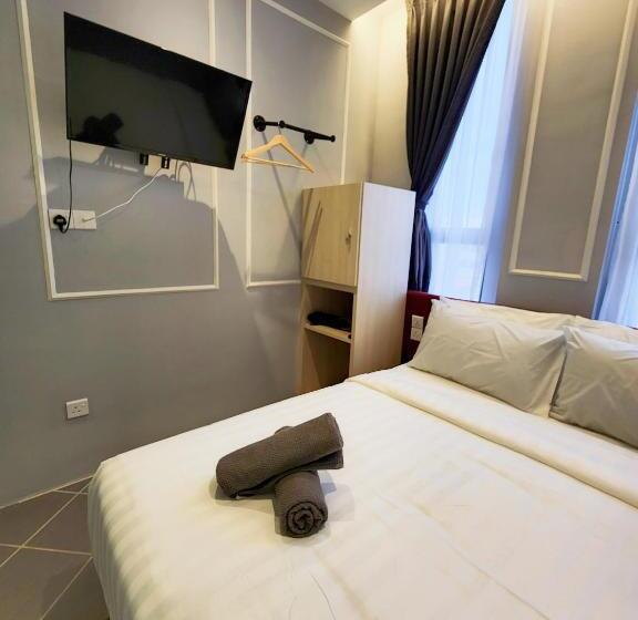 Mac Hotel By Sky Hive