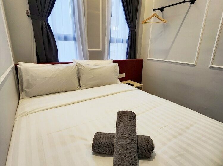 Mac Hotel By Sky Hive