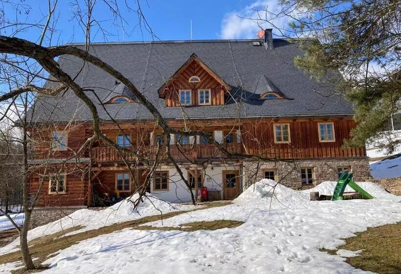 Majatalo Samota U Hadince