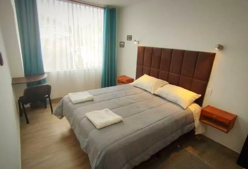 تختخواب و صبحانه Home Away