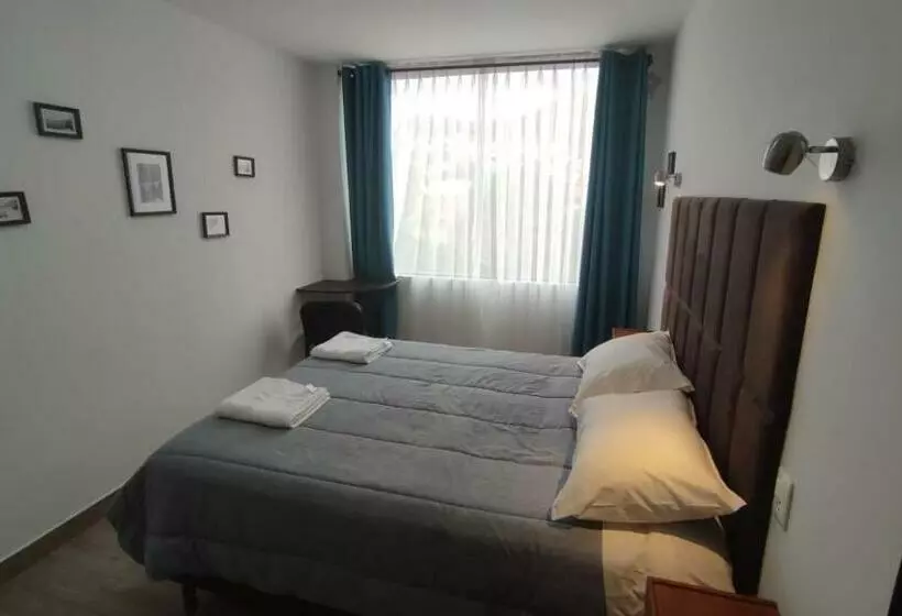 تختخواب و صبحانه Home Away