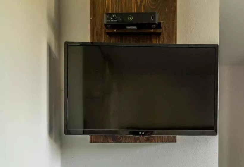 Juhar Apartmanház