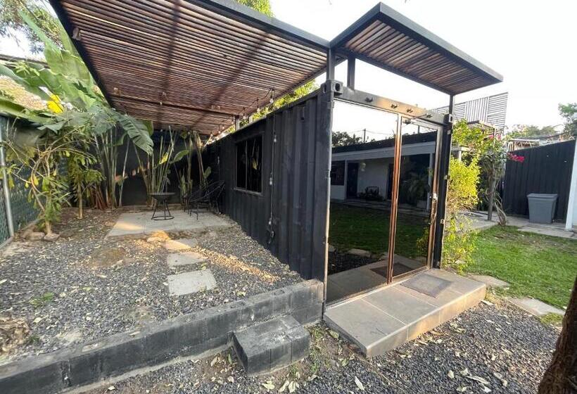 پانسیون The Cabins