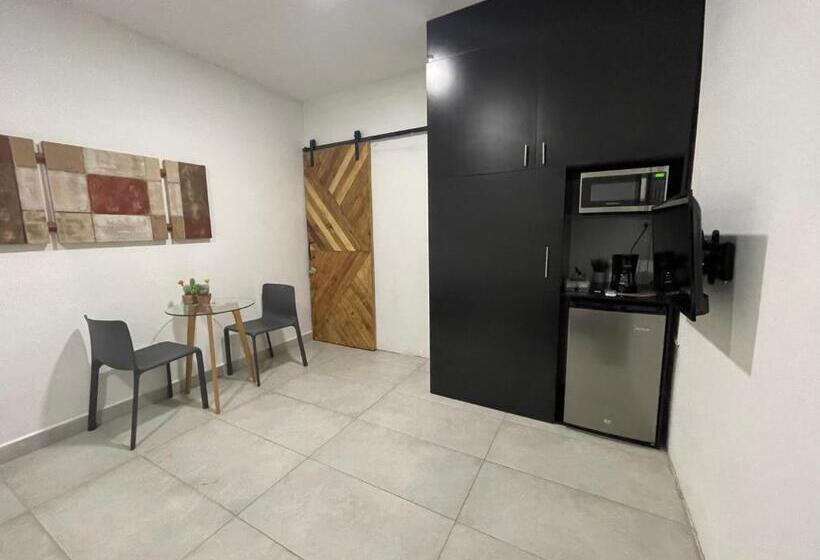 پانسیون The Cabins