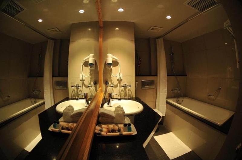 هتل Hanoi Eternity