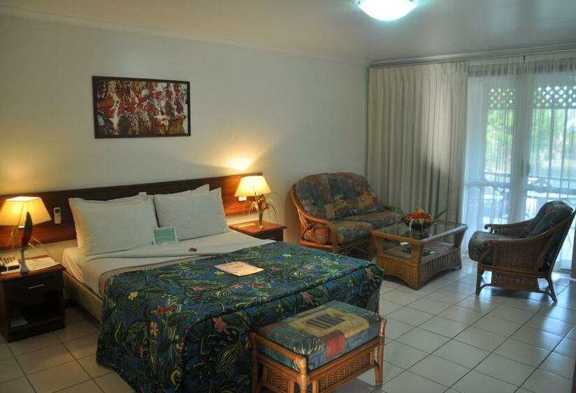 בית מלון כפרי Kalibobo Village