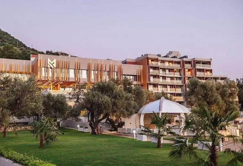 هتل Maestral Resort & Casino