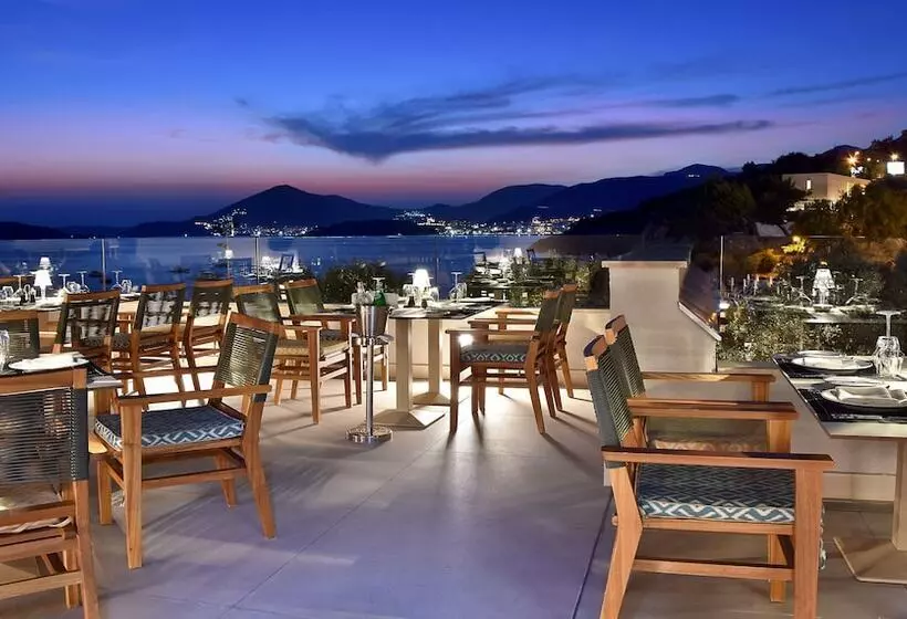 هتل Maestral Resort & Casino