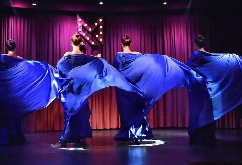 هتل Maestral Resort & Casino