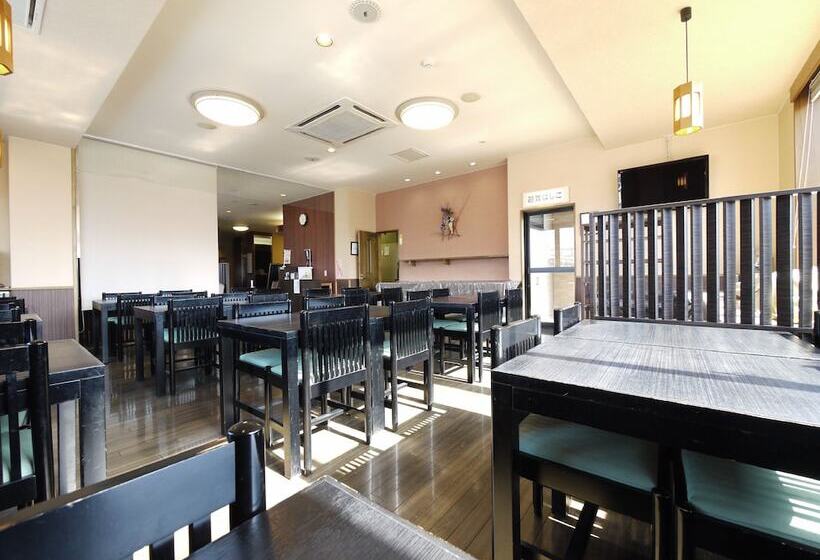 Отель Route Inn Takasakieki Nishiguchi