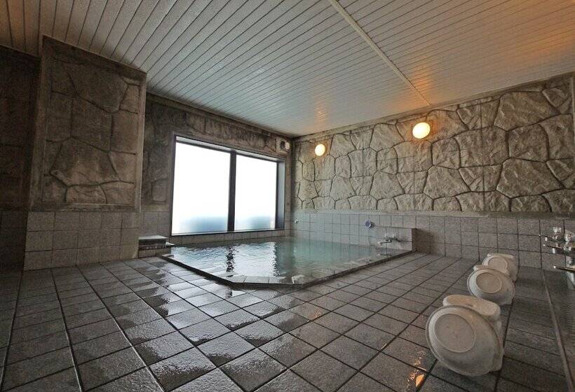 Отель Route Inn Takasakieki Nishiguchi