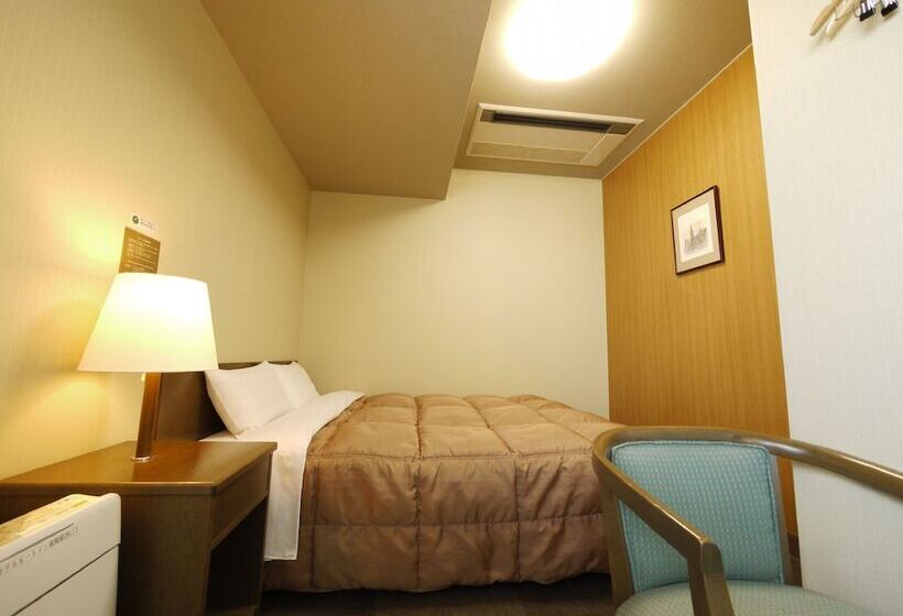 Отель Route Inn Takasakieki Nishiguchi