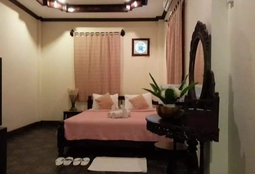 هتل Visoun Namsok